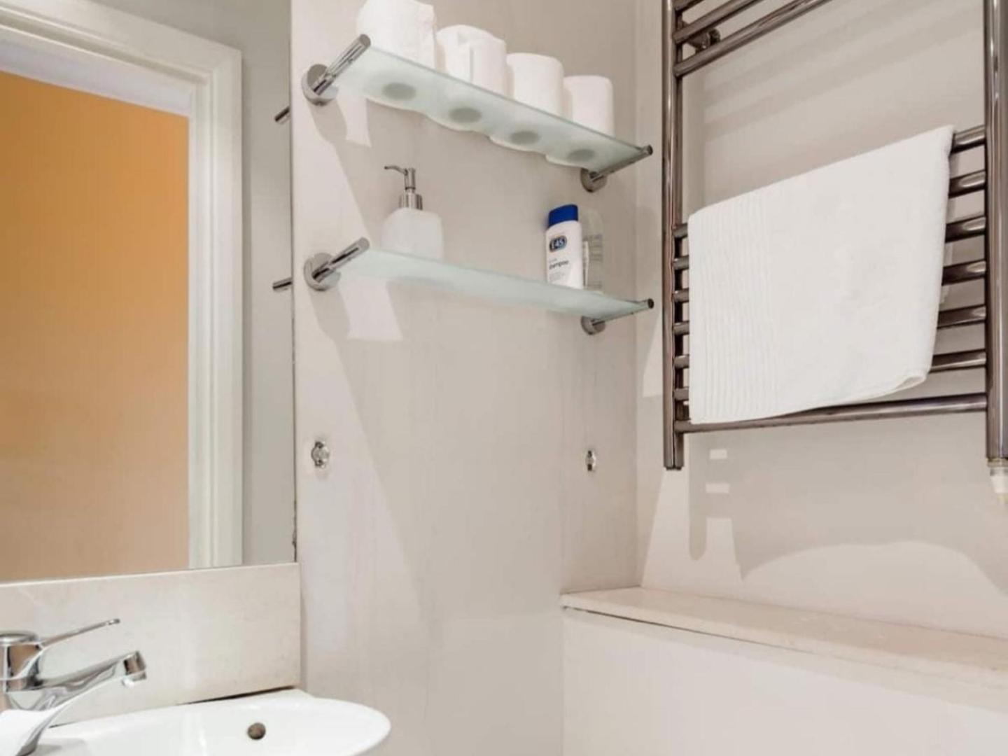 Sunny 1 Bedroom Flat In Central Londres Exterior foto